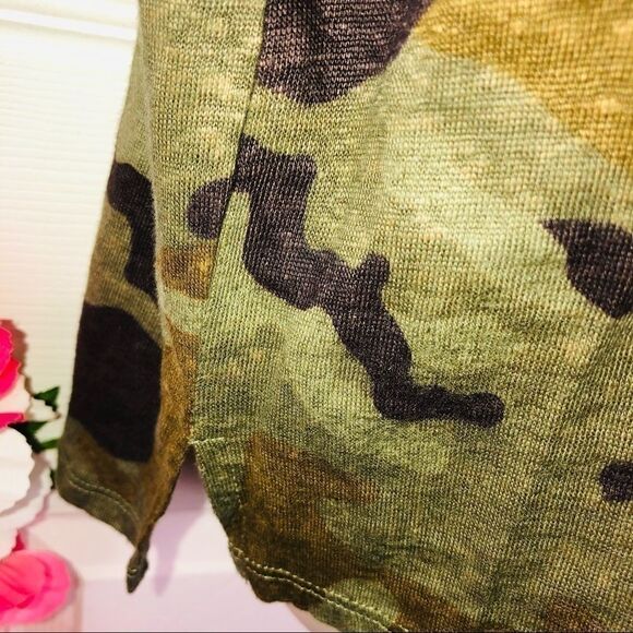 Anthropologie Sanctuary nwt Carlee camo long sleeve linen top medium - Picture 9 of 9